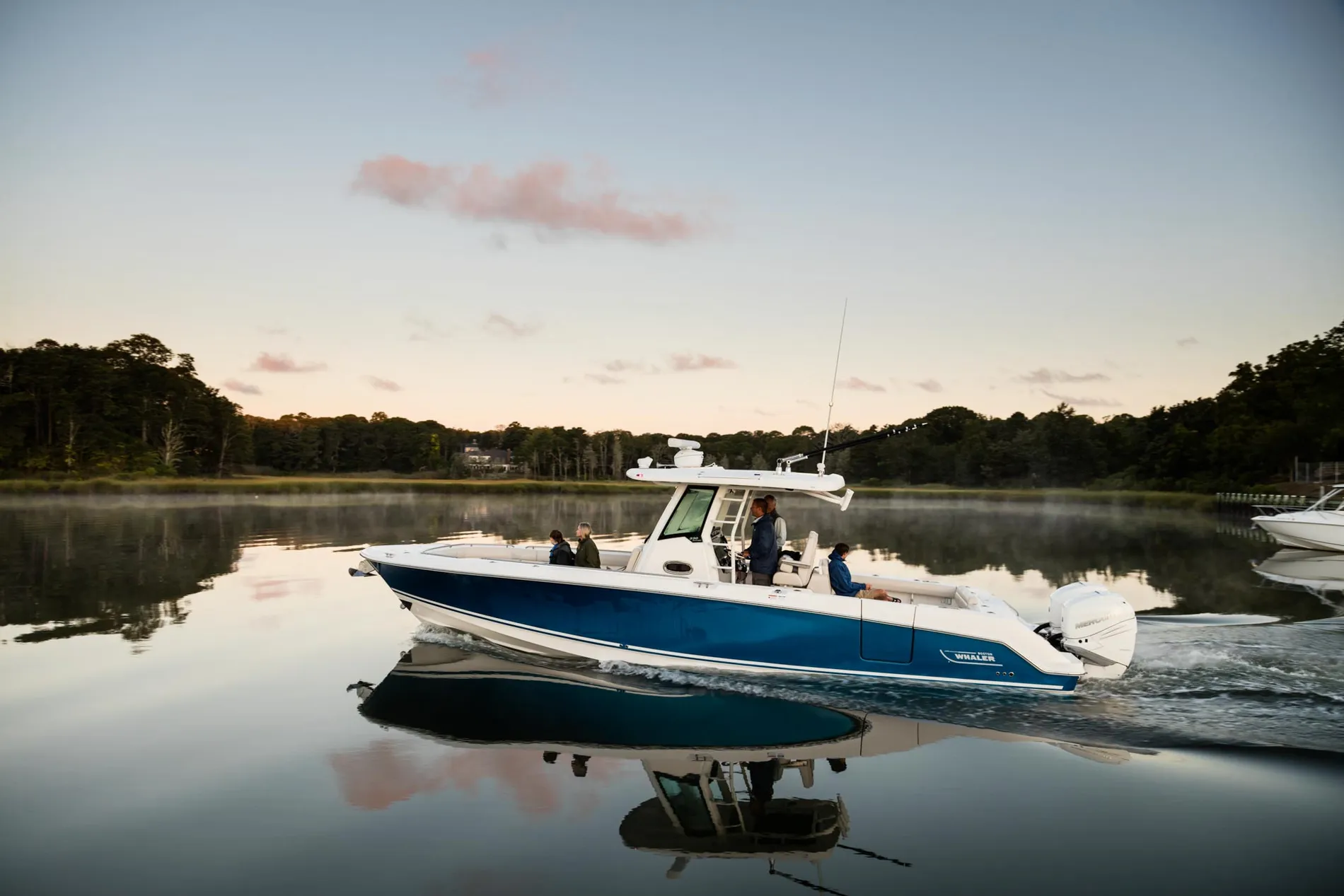 New 2027 Boston whaler 330 Outrage for Sale | Vancouver, BC | M&P Yacht Centre | 68e40ec82fc02dad3400f4cf