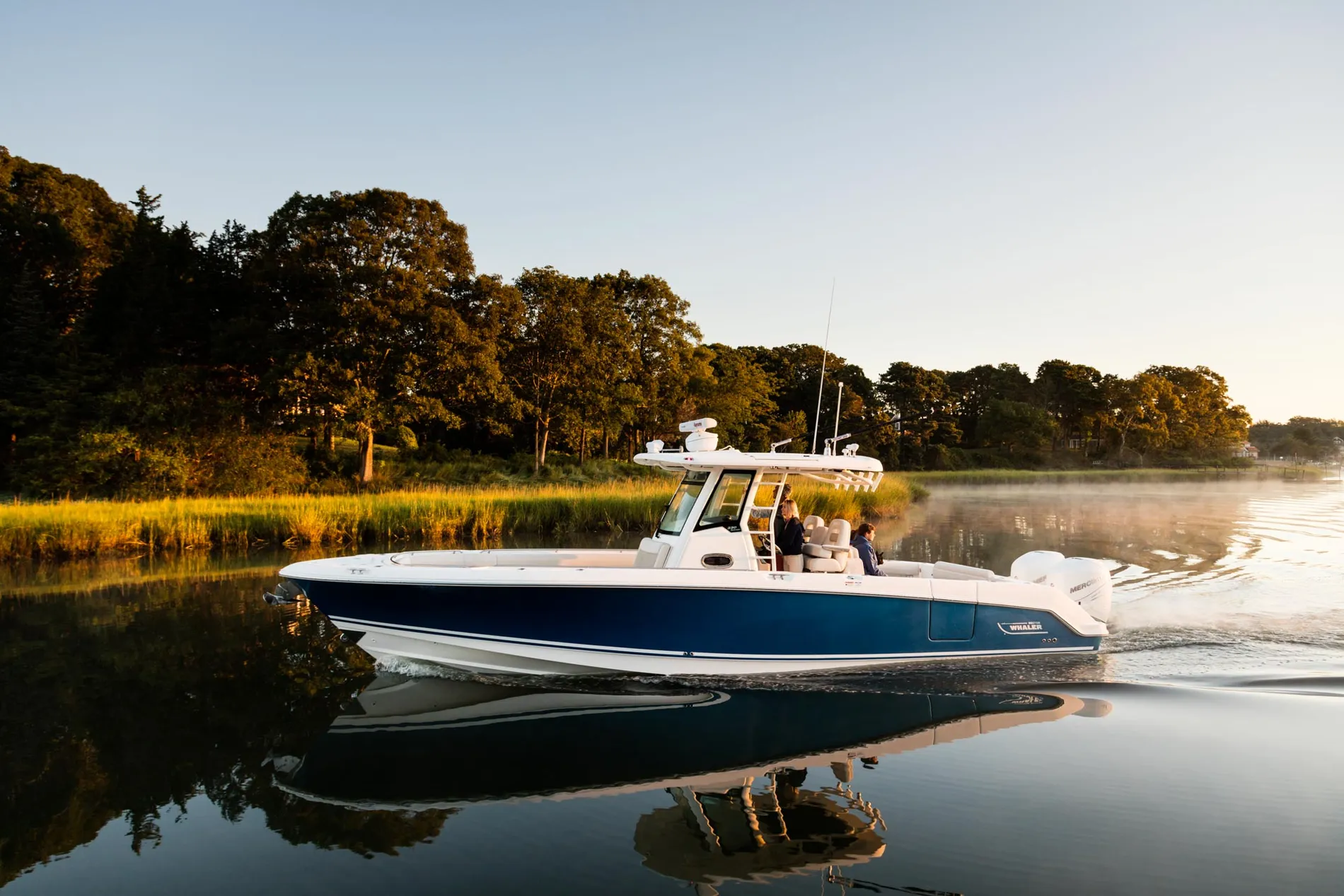 New 2027 Boston whaler 330 Outrage for Sale | Vancouver, BC | M&P Yacht Centre | 68e40ec82fc02dad3400f4cf