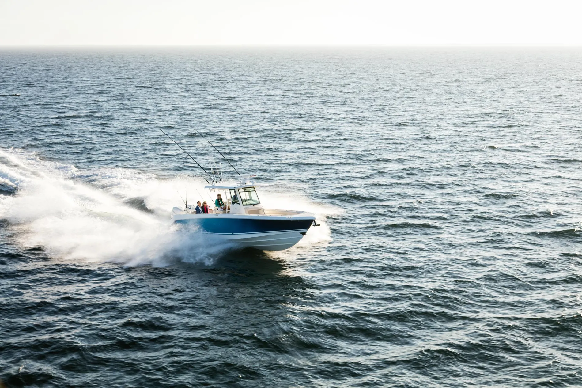 New 2027 Boston whaler 330 Outrage for Sale | Vancouver, BC | M&P Yacht Centre | 68e40ec82fc02dad3400f4cf