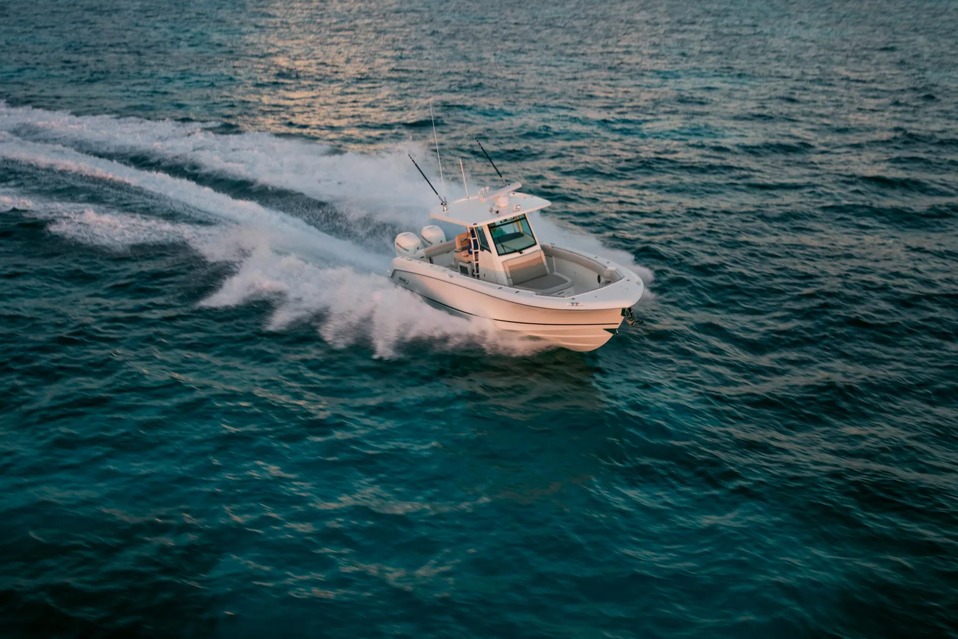 New 2027 Boston whaler 330 Outrage for Sale | Vancouver, BC | M&P Yacht Centre | 68e40ec82fc02dad3400f4cf