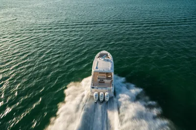 New 2027 Boston whaler 350 Realm for Sale | Vancouver, BC | M&P Yacht Centre | 68e40f17e832bfeafd03be1e