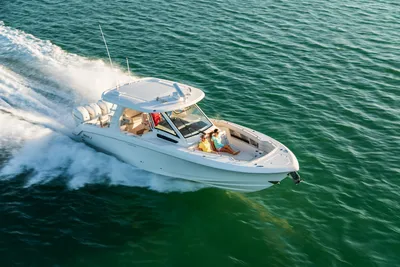 New 2027 Boston whaler 350 Realm for Sale | Vancouver, BC | M&P Yacht Centre | 68e40f17e832bfeafd03be1e