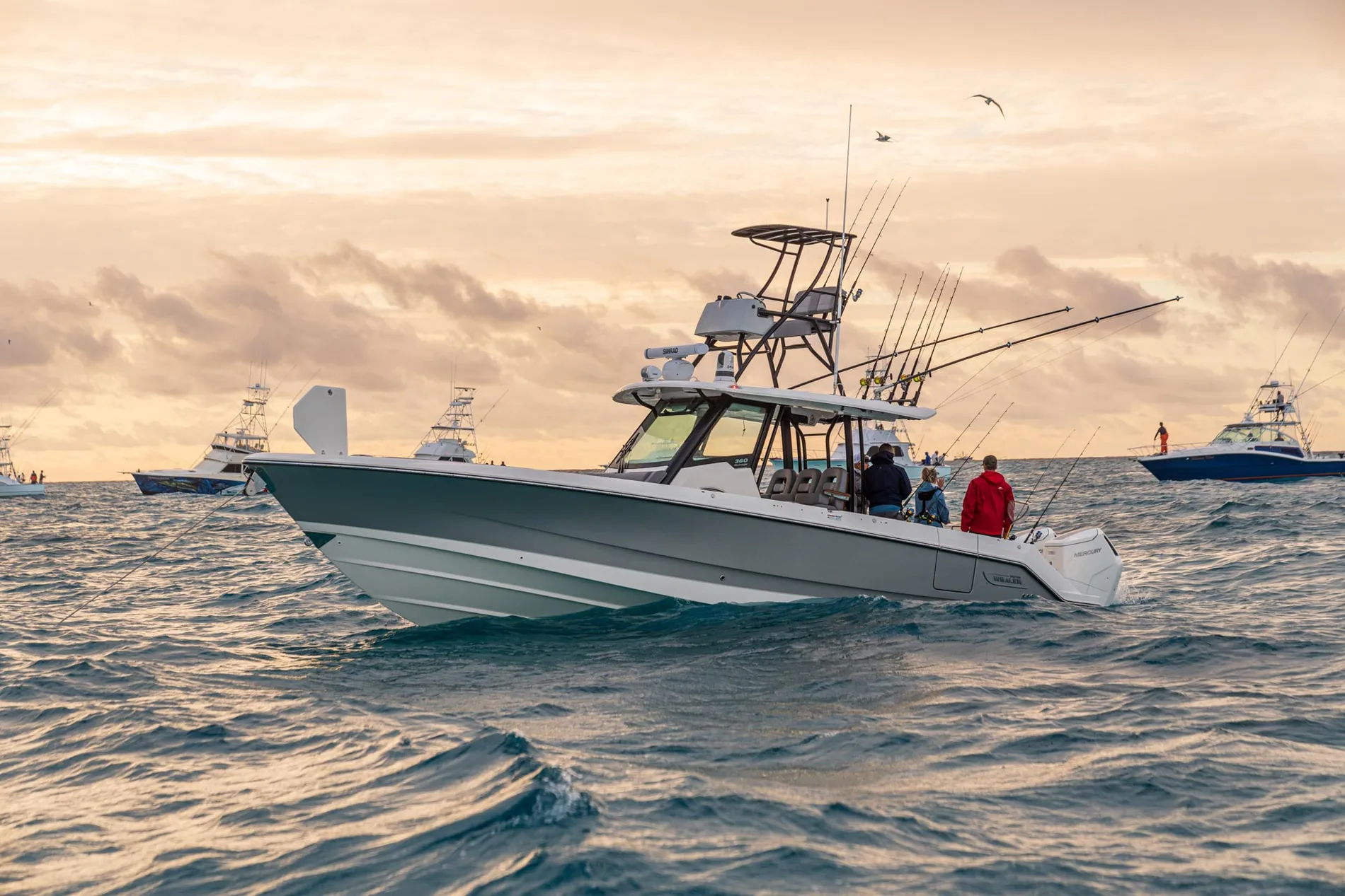 New 2027 Boston whaler 360 Outrage for Sale | Vancouver, BC | M&P Yacht Centre | 68e41eab379af45d9002e6cd