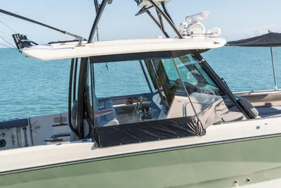 New 2027 Boston whaler 360 Outrage for Sale | Vancouver, BC | M&P Yacht Centre | 68e41eab379af45d9002e6cd