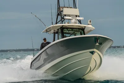 New 2027 Boston whaler 360 Outrage for Sale | Vancouver, BC | M&P Yacht Centre | 68e41eab379af45d9002e6cd