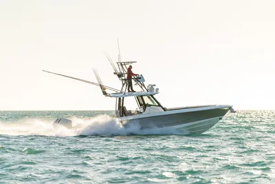 New 2027 Boston whaler 360 Outrage for Sale | Vancouver, BC | M&P Yacht Centre | 68e41eab379af45d9002e6cd