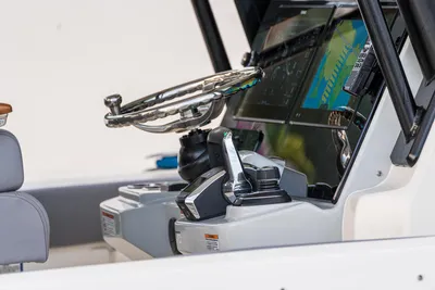 New 2027 Boston whaler 360 Outrage for Sale | Vancouver, BC | M&P Yacht Centre | 68e41eab379af45d9002e6cd