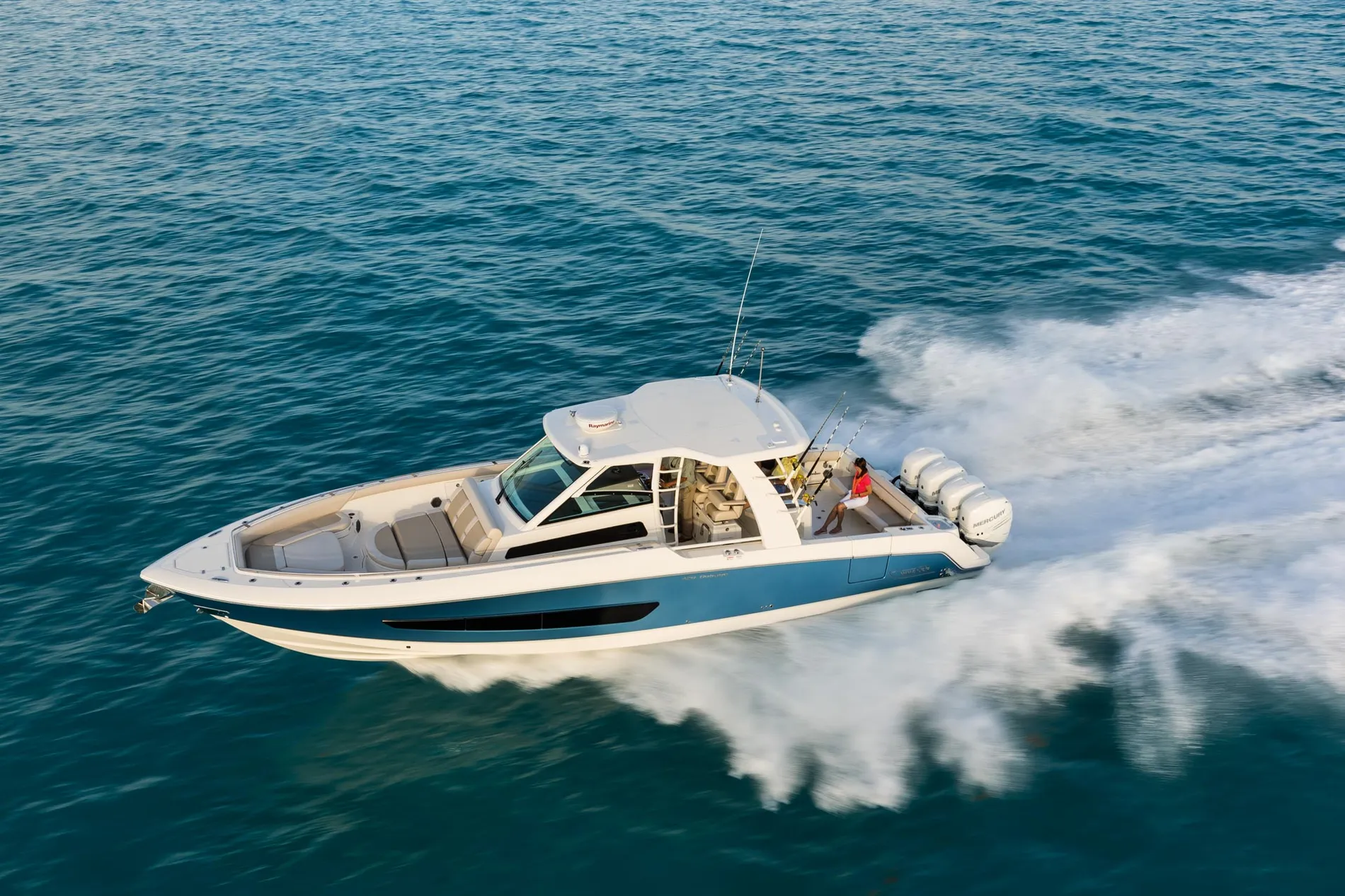 New 2027 Boston whaler 420 Outrage for Sale | Vancouver, BC | M&P Yacht Centre | 68e41f268d2f5380f90ebe8b