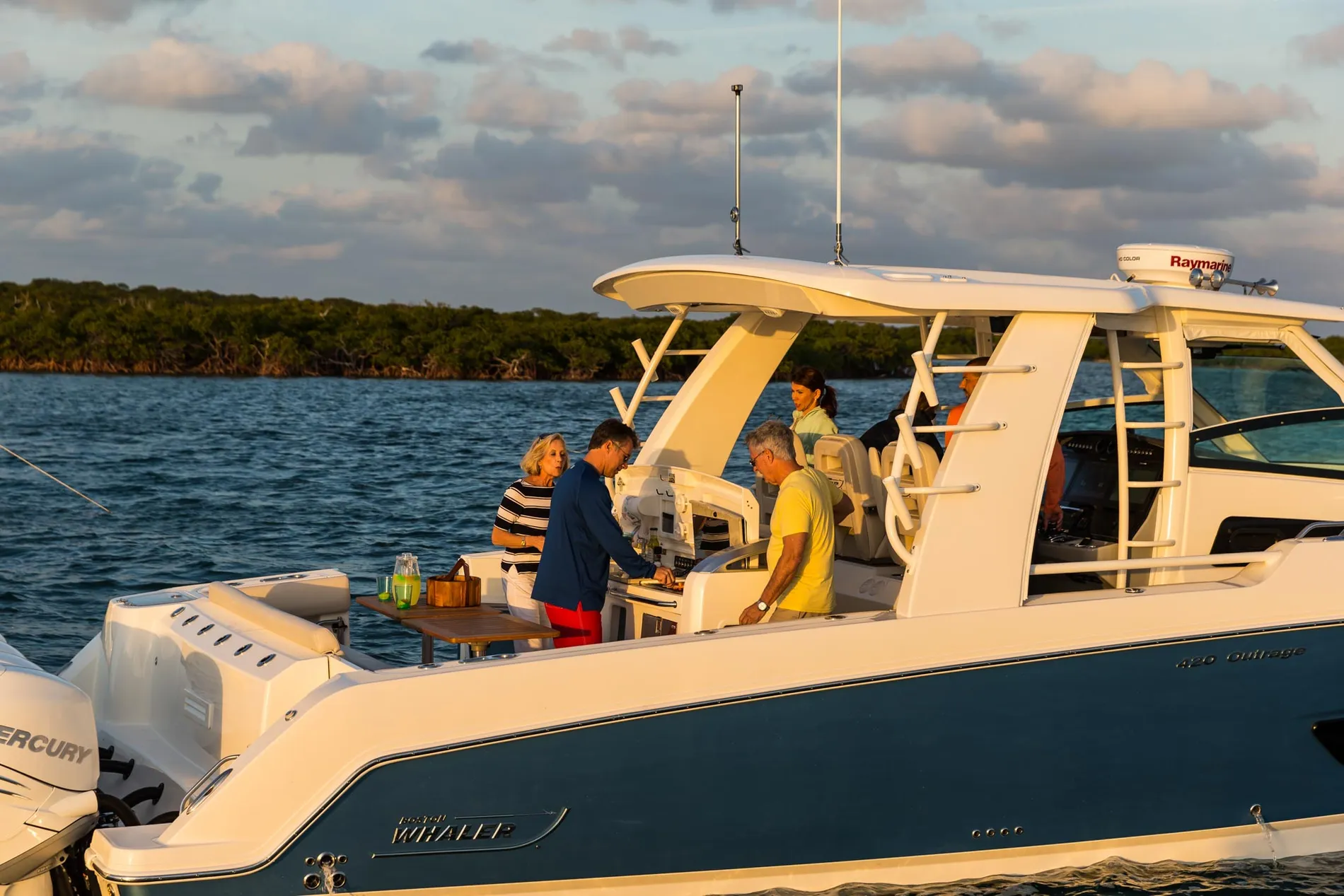 New 2027 Boston whaler 420 Outrage for Sale | Vancouver, BC | M&P Yacht Centre | 68e41f268d2f5380f90ebe8b