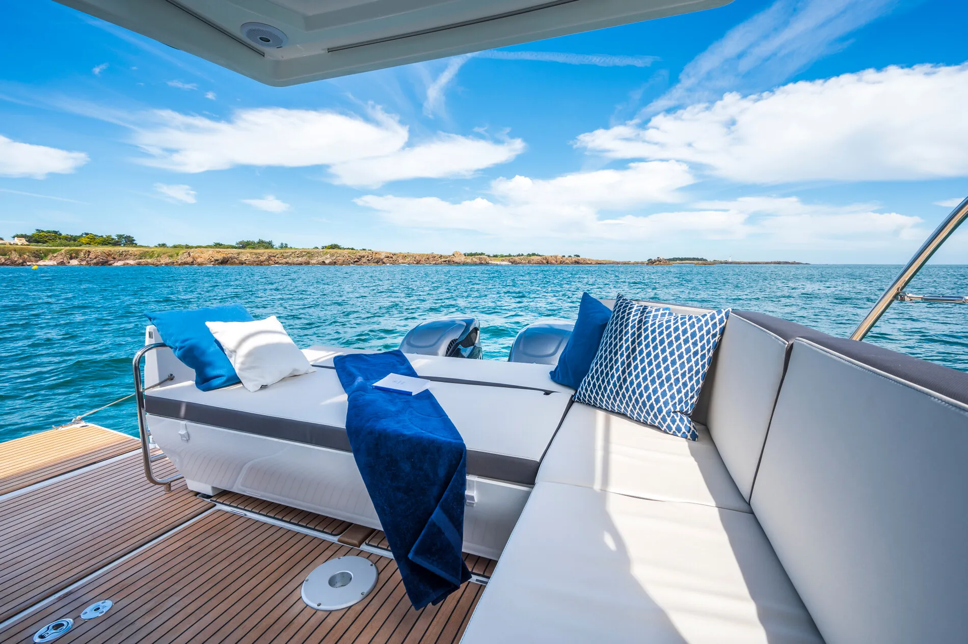 New 2027 Beneteau Antares 11 for Sale | Vancouver, BC | M&P Yacht Centre | 68e42ae742010b2acd08b25c