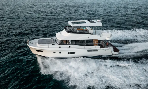 2027 Beneteau Swift Trawler 48