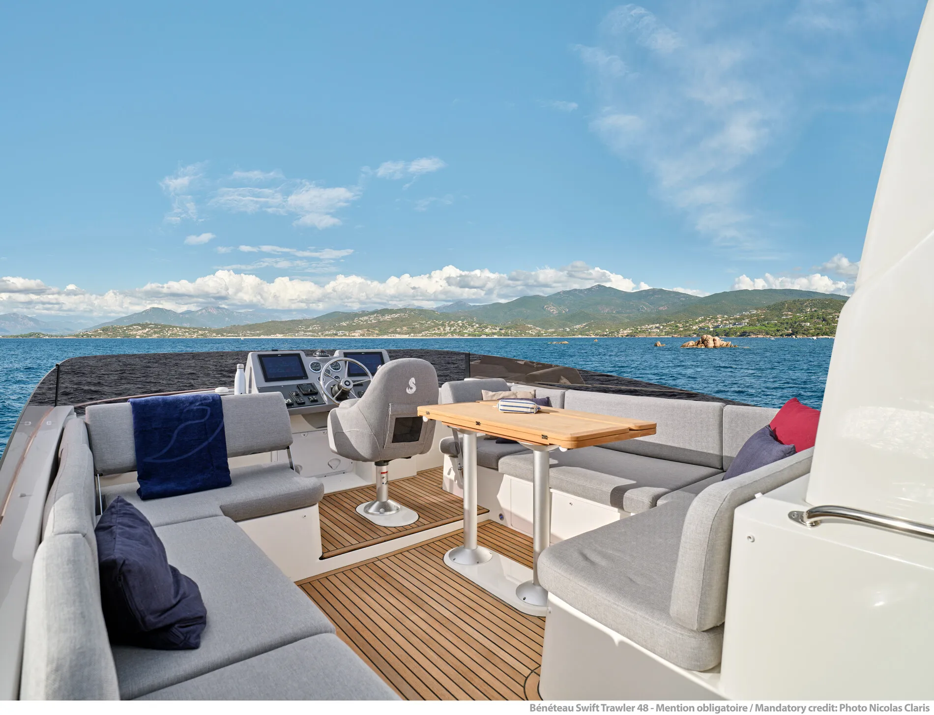 New 2027 Beneteau Swift Trawler 48 for Sale | Vancouver, BC | M&P Yacht Centre | 68e42e0553231fc30408ed63