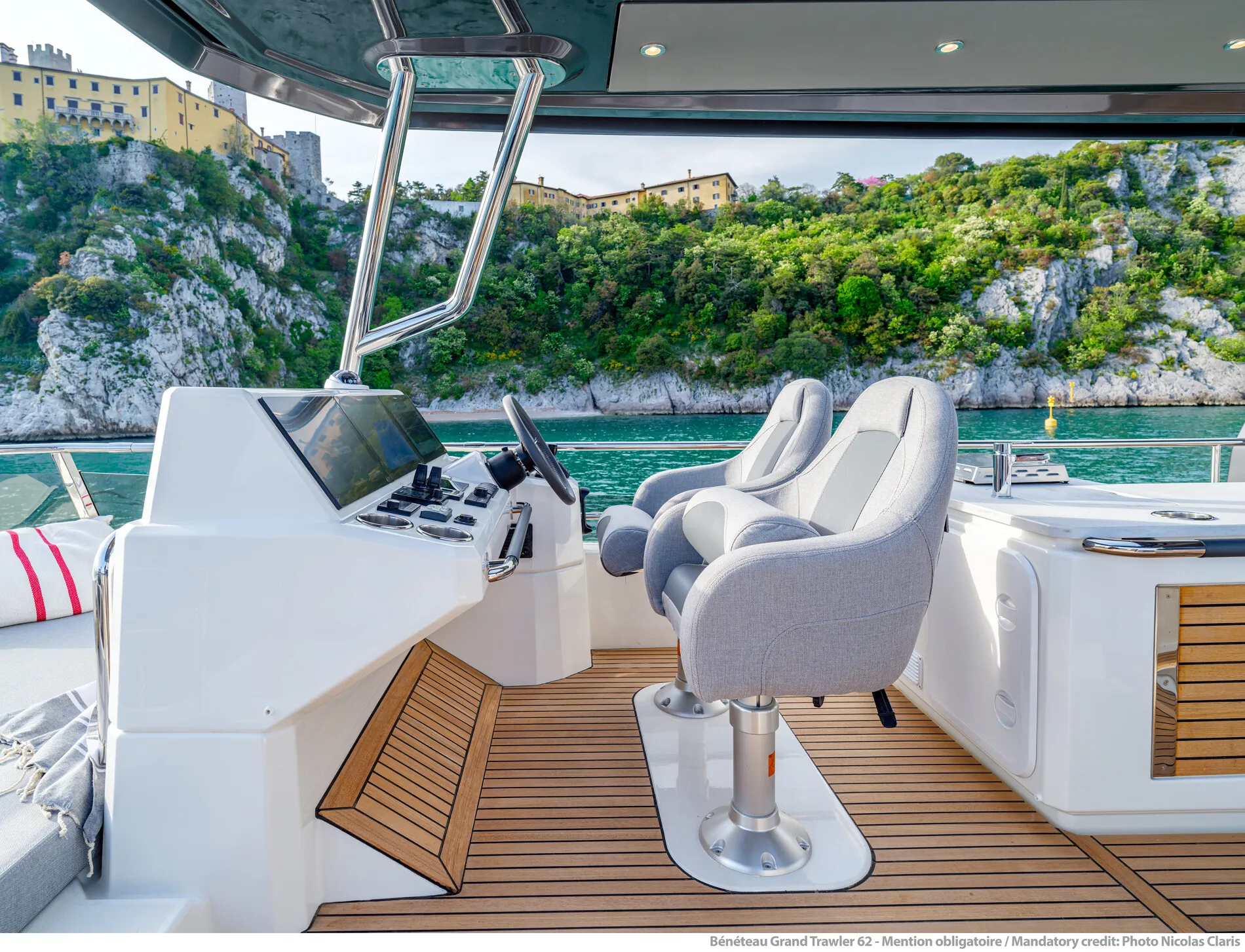 New 2027 Beneteau Grand Trawler 62 for Sale | Vancouver, BC | M&P Yacht Centre | 68e42e7ece8a6771950216fd