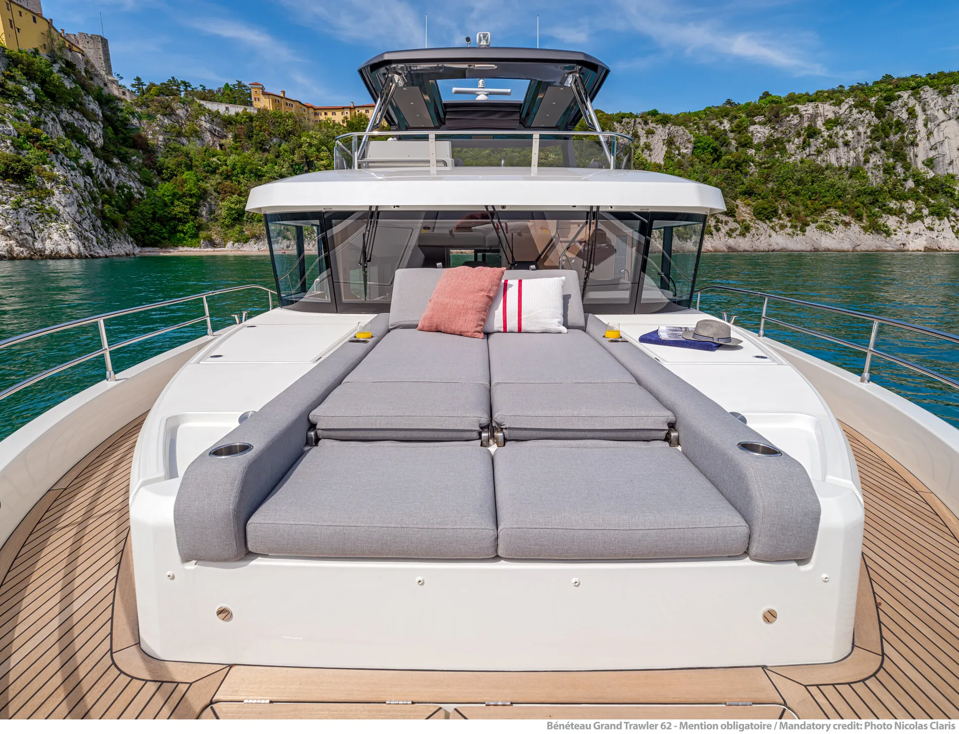 New 2027 Beneteau Grand Trawler 62 for Sale | Vancouver, BC | M&P Yacht Centre | 68e42e7ece8a6771950216fd