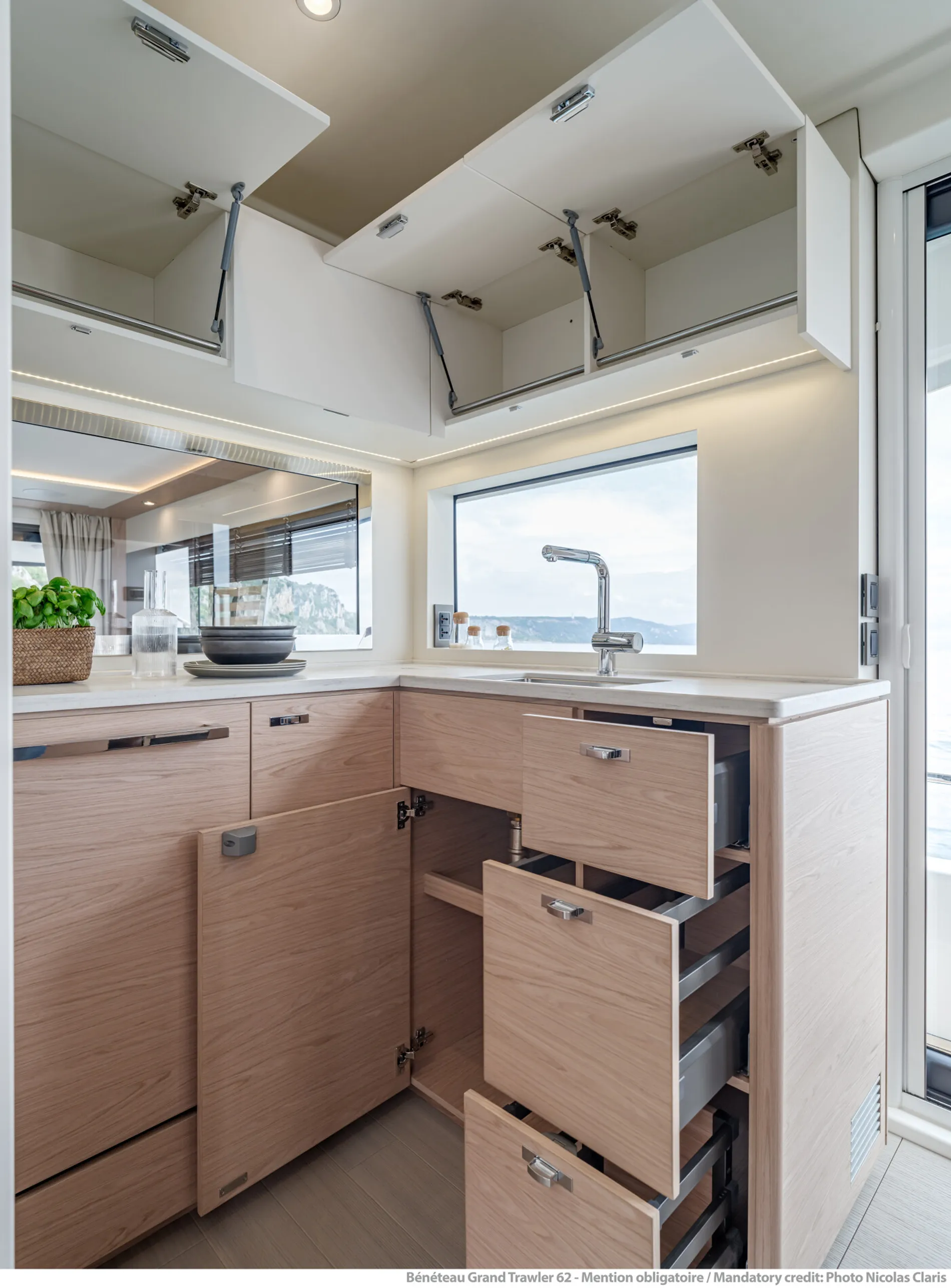 New 2027 Beneteau Grand Trawler 62 for Sale | Vancouver, BC | M&P Yacht Centre | 68e42e7ece8a6771950216fd