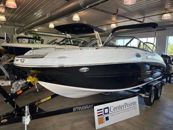 Stingray 211 DC Dual Cons. 2026