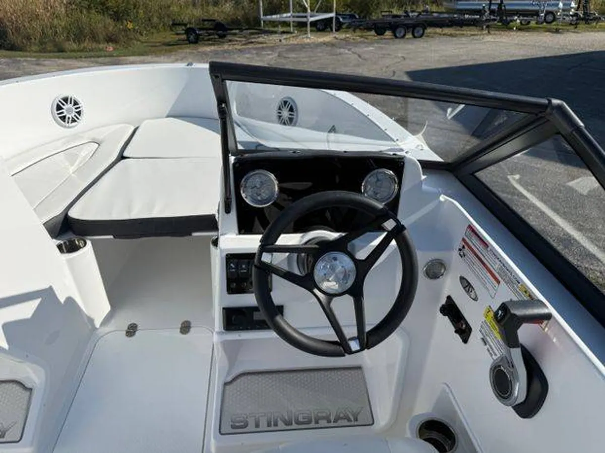 dummy-boat-img