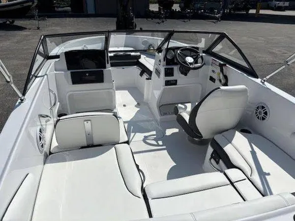 Stingray 172DC Full W/S 2025-14