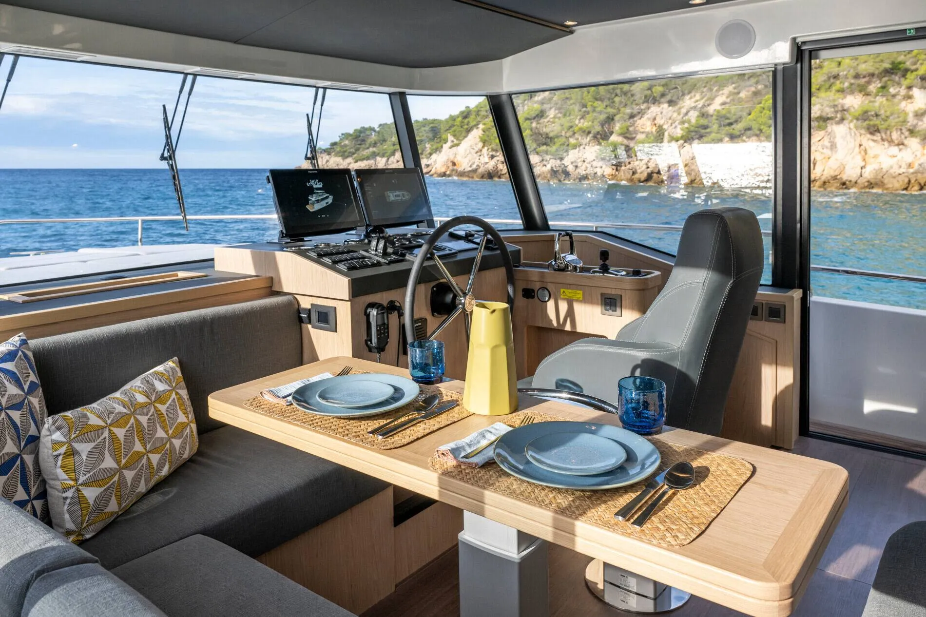 New 2027 Beneteau Swift Trawler 54 for Sale | Vancouver, BC | M&P Yacht Centre | 68eeb2d30d1bd9aea40800f4