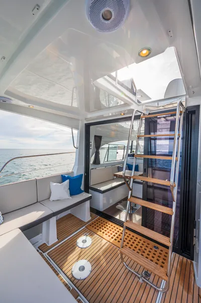New 2027 Beneteau Antares 11 Fly for Sale | Vancouver, BC | M&P Yacht Centre | 68eeb92eadcb6271450c96c6