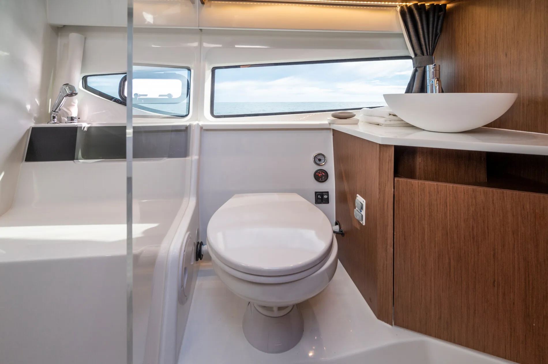 New 2027 Beneteau Antares 11 Fly for Sale | Vancouver, BC | M&P Yacht Centre | 68eeb92eadcb6271450c96c6