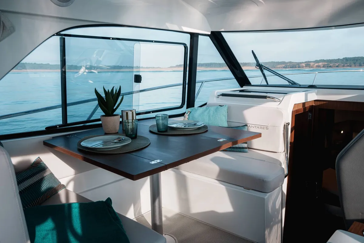 2027 Beneteau Antares 9 -8