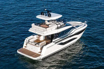 New 2027 Prestige F4.9 for Sale | Vancouver, BC | M&P Yacht Centre | 68f18417ebd120c4b7045e5a