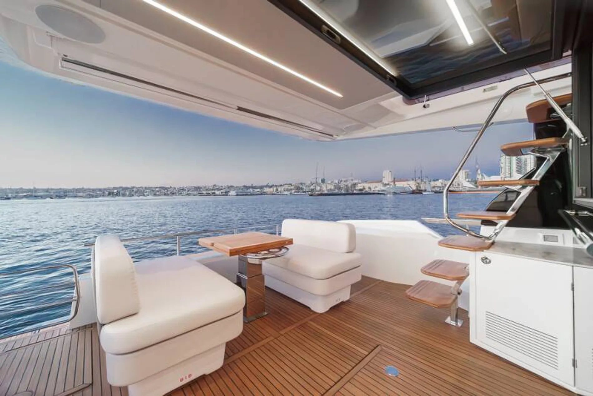 New 2027 Prestige F4.9 for Sale | Vancouver, BC | M&P Yacht Centre | 68f18417ebd120c4b7045e5a