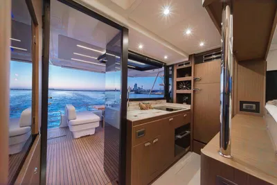 New 2027 Prestige F4.9 for Sale | Vancouver, BC | M&P Yacht Centre | 68f18417ebd120c4b7045e5a