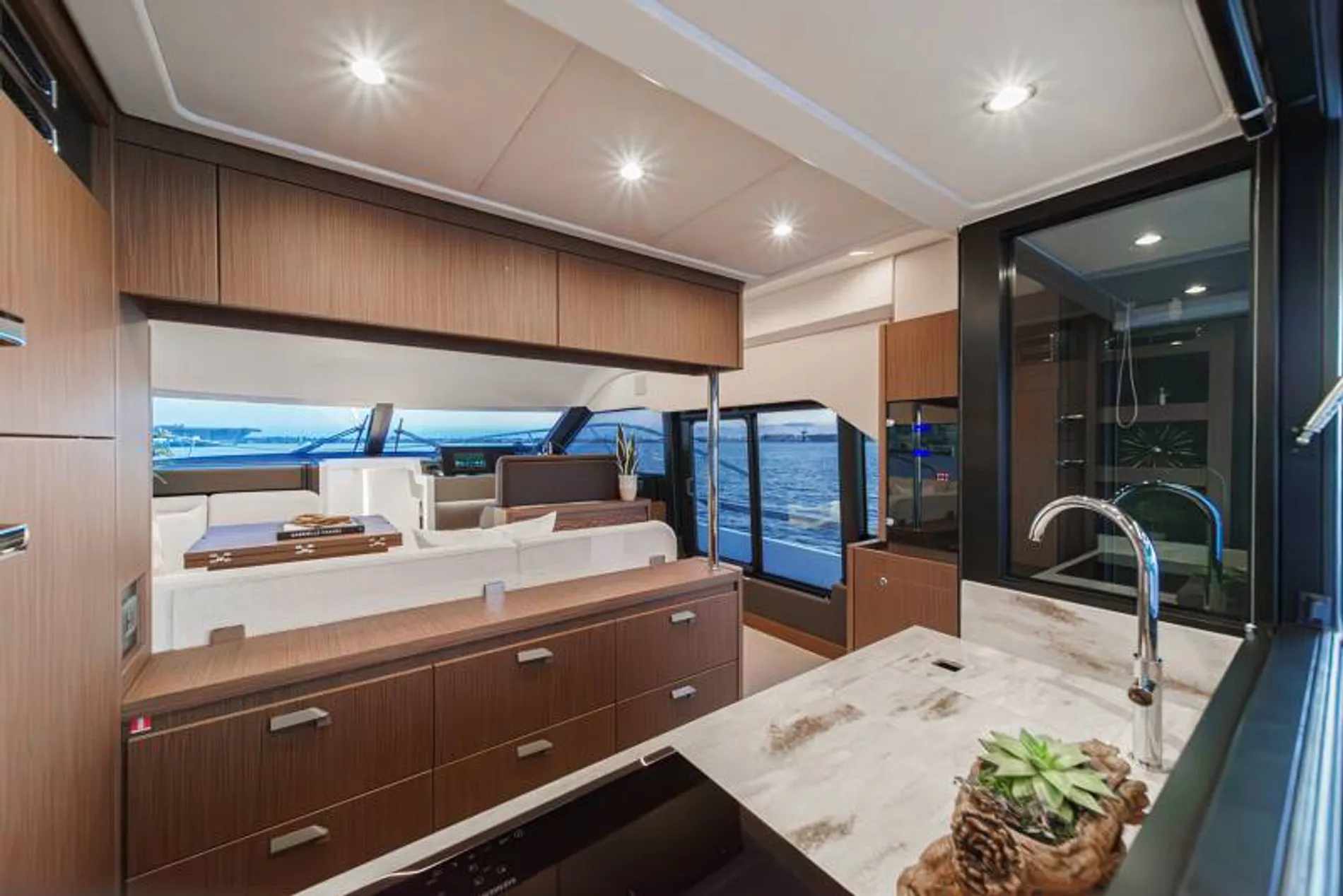 New 2027 Prestige F4.9 for Sale | Vancouver, BC | M&P Yacht Centre | 68f18417ebd120c4b7045e5a