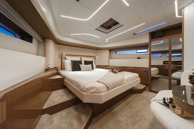 New 2027 Prestige F4.9 for Sale | Vancouver, BC | M&P Yacht Centre | 68f18417ebd120c4b7045e5a