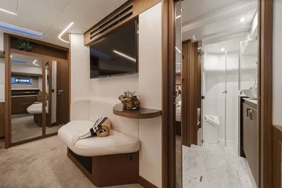 New 2027 Prestige F4.9 for Sale | Vancouver, BC | M&P Yacht Centre | 68f18417ebd120c4b7045e5a