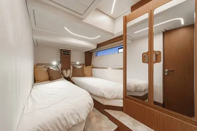 New 2027 Prestige F4.9 for Sale | Vancouver, BC | M&P Yacht Centre | 68f18417ebd120c4b7045e5a