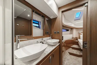 New 2027 Prestige F4.9 for Sale | Vancouver, BC | M&P Yacht Centre | 68f18417ebd120c4b7045e5a
