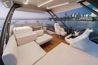 New 2027 Prestige F4.9 for Sale | Vancouver, BC | M&P Yacht Centre | 68f18417ebd120c4b7045e5a
