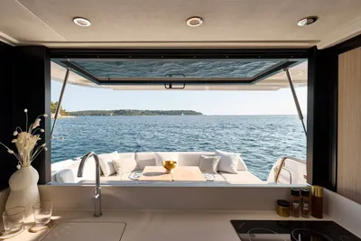 New 2027 Prestige F-LINE: F4.3 for Sale | Vancouver, BC | M&P Yacht Centre | 68f186d2fe8bf9d9b7099245