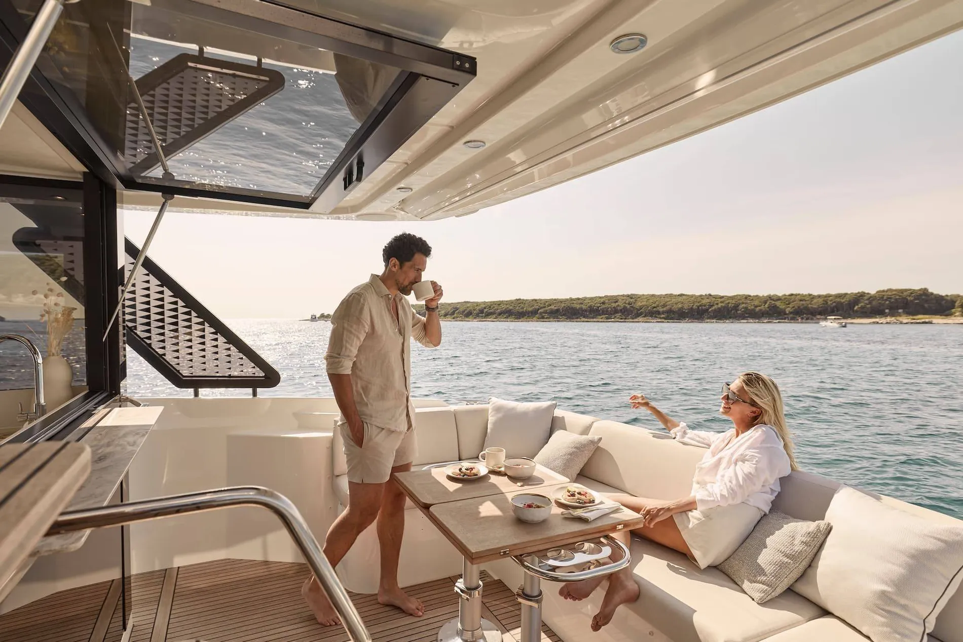 New 2027 Prestige F-LINE: F4.3 for Sale | Vancouver, BC | M&P Yacht Centre | 68f186d2fe8bf9d9b7099245