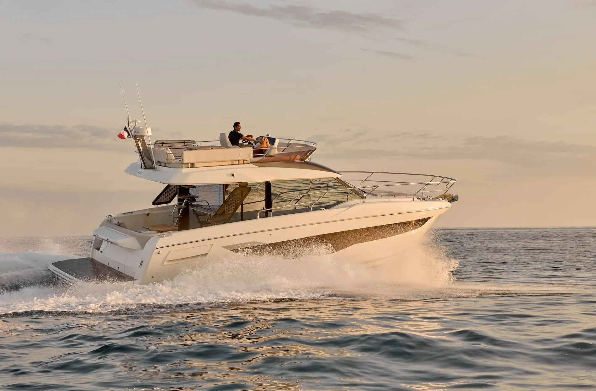 New 2027 Prestige F-LINE: F4.3 for Sale | Vancouver, BC | M&P Yacht Centre | 68f186d2fe8bf9d9b7099245