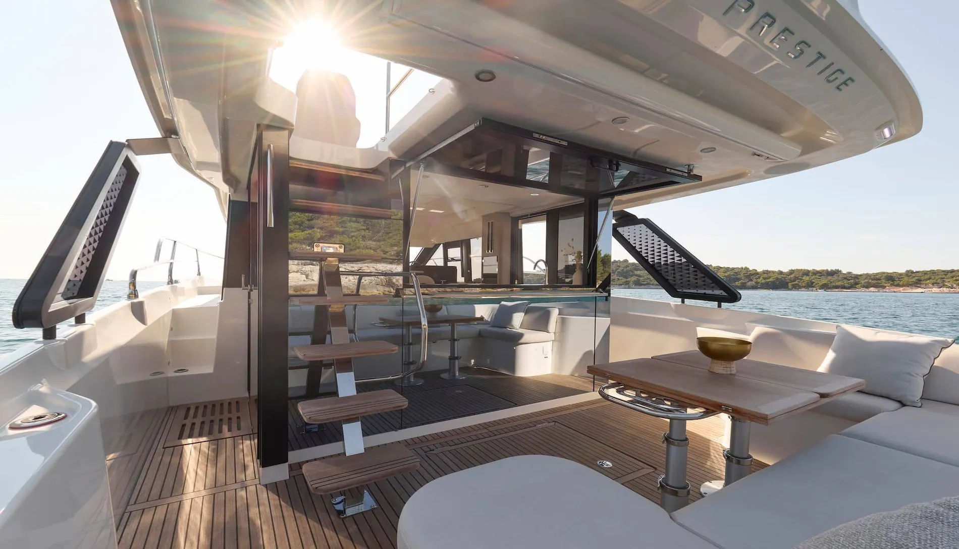 New 2027 Prestige F-LINE: F4.3 for Sale | Vancouver, BC | M&P Yacht Centre | 68f186d2fe8bf9d9b7099245