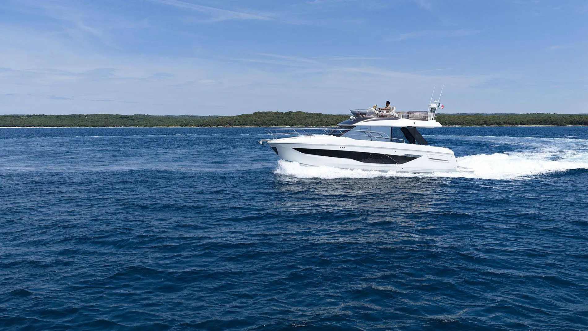 New 2027 Prestige F-LINE: F4.3 for Sale | Vancouver, BC | M&P Yacht Centre | 68f186d2fe8bf9d9b7099245