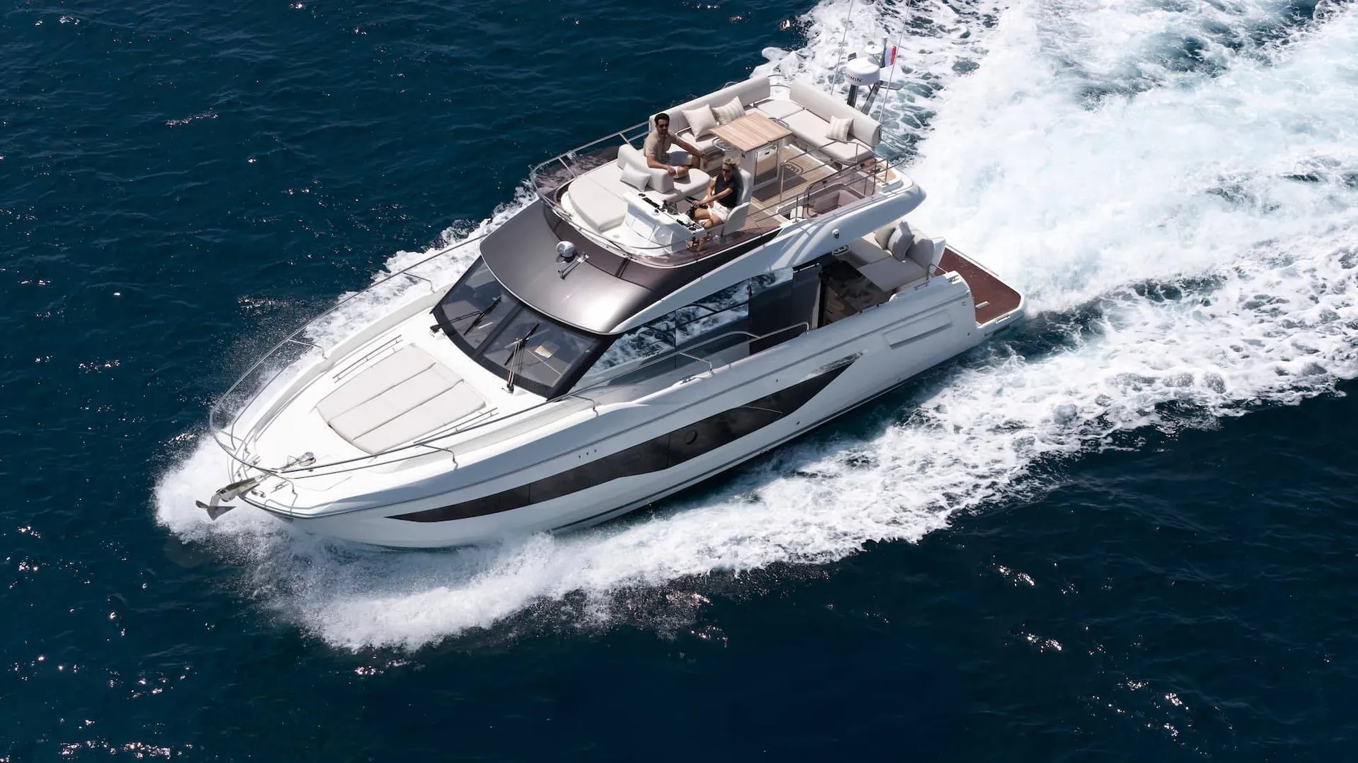 New 2027 Prestige F-LINE: F4.3 for Sale | Vancouver, BC | M&P Yacht Centre | 68f186d2fe8bf9d9b7099245