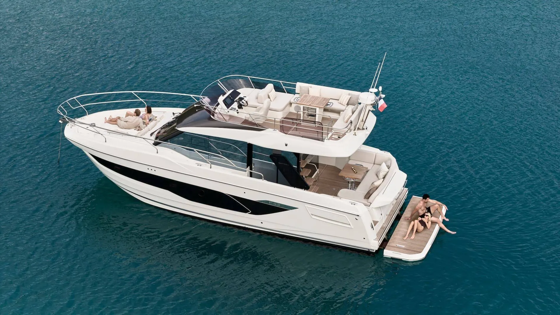 New 2027 Prestige F-LINE: F4.3 for Sale | Vancouver, BC | M&P Yacht Centre | 68f186d2fe8bf9d9b7099245