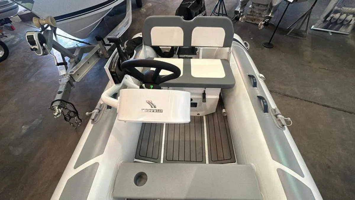 dummy-boat-img