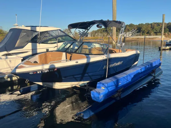2021 Mastercraft XT21 detail image 2
