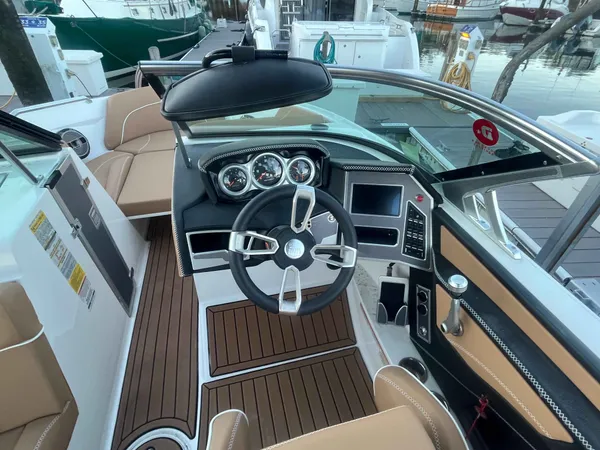 2021 Mastercraft XT21 detail image 18