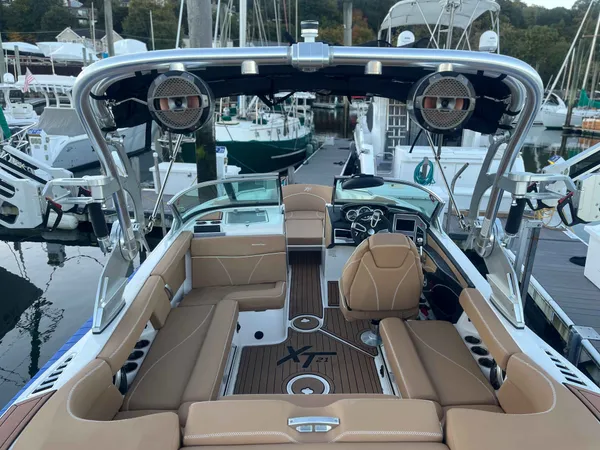 2021 Mastercraft XT21 detail image 9
