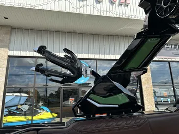 2026 Centurion Ri230-22