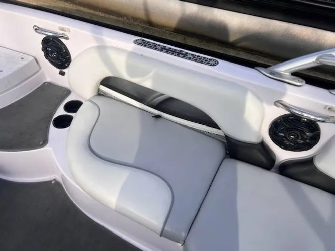 2005 Nautique SV211