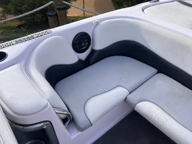 2005 Nautique SV211