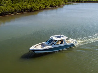 New 2027 Boston whaler 380 Realm for Sale | Vancouver, BC | M&P Yacht Centre | 68fd46596b47bb84de001960